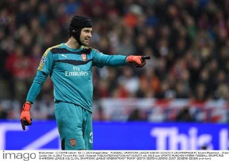 FUSSBALL CHAMPIONS LEAGUE SAISON 2014 2015 GRUPPENPHASE FC Bayern Muenchen - Arsenal London 04.11.2015 Torwart Petr Cech (Arsenal) 