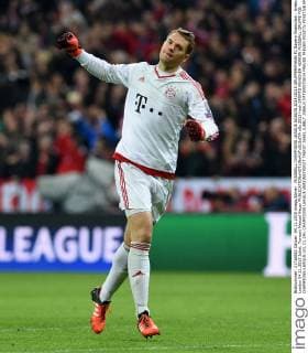 FUSSBALL CHAMPIONS LEAGUE SAISON 2014 2015 GRUPPENPHASE FC Bayern Muenchen - Arsenal London 04.11.2015 Jubel; Torwart Manuel Neuer 
