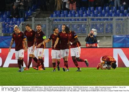 IPP20151104 Football - soccer: UEFA Champions League, AS Rom - Bayer 04 leverkusen, esultano i giocatori della Roma per il gol di Mohamed Salah (Hinweis: Verwendung nur in Deutschland - only Germany) xHOCHxZWEIx xItalyxPhotoxPressx 