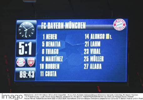 04.11.2015, Fussball Championsleague 2015 2016, Vorrunde, 4.Spieltag, FC Bayern München - FC Arsenal London, in der Allianz-Arena München. Endstand 5:1 für Bayern. 