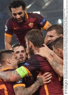 Miralem Pjanic Roma, Salah, Dzeko, De Rossi, Iturbe. Goal celebration. Roma 04-11-2015 Stadio Olimpico Football Calcio Champions League Group Stage Group, 2015 2016 AS Roma - Bayer Leverkusen AntoxBaldassarre
