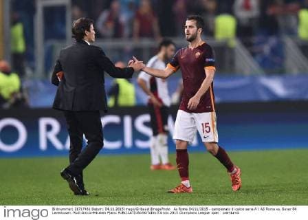 As Roma 04 11 2015 - campionato di calcio serie A AS Roma vs. Bayer 04 Leverkusen: Rudi Garcia-Miralem Pjanic 
