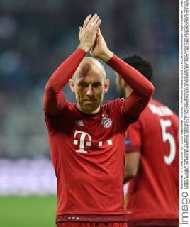 FUSSBALL CHAMPIONS LEAGUE SAISON 2014 2015 GRUPPENPHASE FC Bayern Muenchen - Arsenal London 04.11.2015 Arjen Robben (FC Bayern Muenchen) freut sich nach dem Abpfiff 