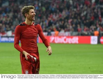 FUSSBALL CHAMPIONS LEAGUE SAISON 2014 2015 GRUPPENPHASE FC Bayern Muenchen - Arsenal London 04.11.2015 Thomas Mueller (FC Bayern Muenchen) freut sich nach dem Abpfiff 