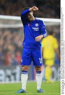Chelsea s Eden Hazard looks on dejected after coming on as a substitute UEFA Champions League - Chelsea vs Dynamo Kyiv- Stamfrod Bridge - England - 4th November 2015 - Picture David Klein Sportimage EDITORIAL USE ONLY. No use with unauthorised audio, video, data, fixture lists, club league logos or live services. Online in-match use limited to 120 images, no video emulation. No use in betting, games or single club league player publications.