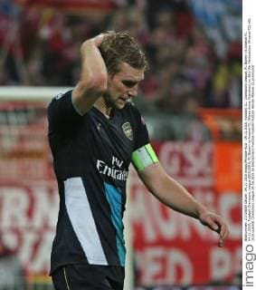 04.11.2015, Fussball, CL, Champions League, FC Bayern vs Arsenal FC 04.11.2015, Fussball Champions League 2015 2016, FC Bayern vs Arsenal FC, Allianz Arena Muenchen, im Bild: Per Mertesacker (Arsenal FC)
