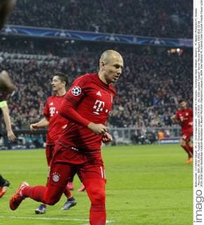 Torjubel 4:0 München, Torschütze Arjen Robben (Bayern) . FC Bayern München-FC Arsenal . München, GER, 04.11.2015, Fussball-Champions League 2015-2016 .