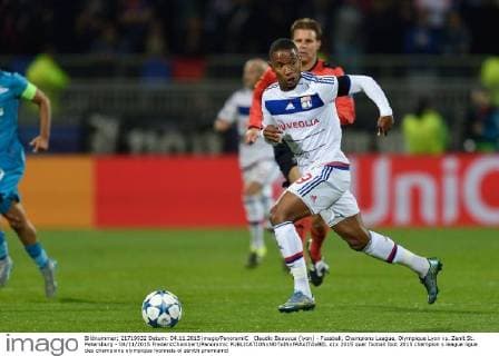Claudio Beauvue (lyon) - Fussball, Champions League, Olympique Lyon vs. Zenit St. Petersburg - 04 11 2015 FredericChambert Panoramic 