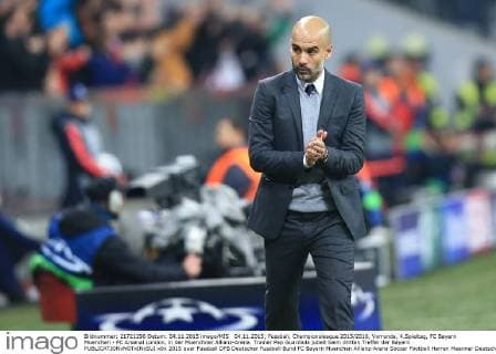 04.11.2015; Fussball, Championsleague 2015 2016, Vorrunde, 4.Spieltag, FC Bayern Muenchen - FC Arsenal London, in der Muenchner Allianz-Arena. Trainer Pep Guardiola jubelt beim dritten Treffer der Bayern 
