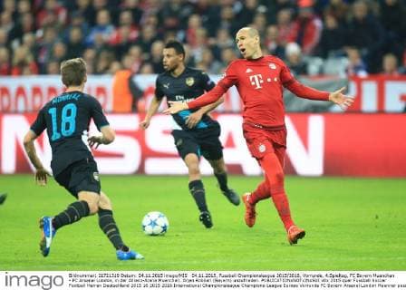 04.11.2015, Fussball Championsleague 2015 2016, Vorrunde, 4.Spieltag, FC Bayern Muenchen - FC Arsenal London, in der Allianz-Arena Muenchen. Arjen Robben (Bayern) unzufrieden. 