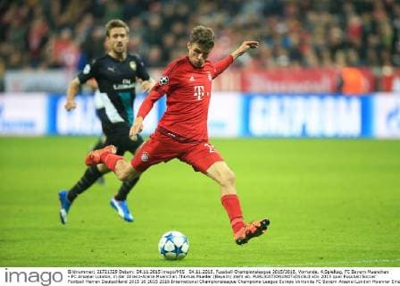 04.11.2015, Fussball Championsleague 2015 2016, Vorrunde, 4.Spieltag, FC Bayern Muenchen - FC Arsenal London, in der Allianz-Arena Muenchen.Thomas Mueller (Bayern) zieht ab. 