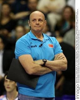 Trainer Glenn Hoag Aktion Oberkoerper Oberkörper Volleyball CL Championsleague Bundesliga Herren Saison 2015 2016 04.11.2015 BR Volleys Berlin BRV vs. Arkas Izmir