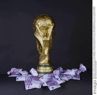 Vergabe der Fußball WM durch die FIFA fotografiert am 05.11.2015 in München. Fußball International
