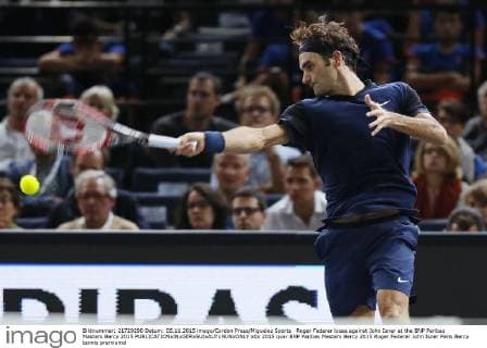 Roger Federer loses against John Isner at the BNP Paribas Masters Bercy 2015 