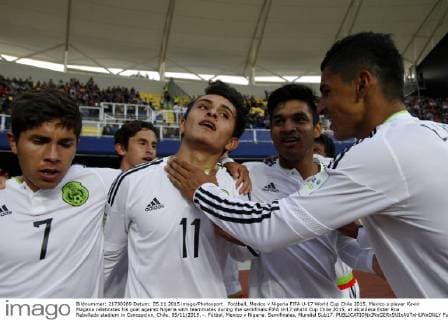 Football, Mexico v Nigeria FIFA U-17 World Cup Chile 2015. Mexico s player Kevin Magana celebrates his goal against Nigeria with teammates during the semifinals FIFA U-17 World Cup Chile 2015, at alcaldesa Ester Roa Rebolledo stadium in Concepcion, Chile. 05 11 2015. -. Fútbol, Mexico v Nigeria. Semifinales, Mundial Sub17. 