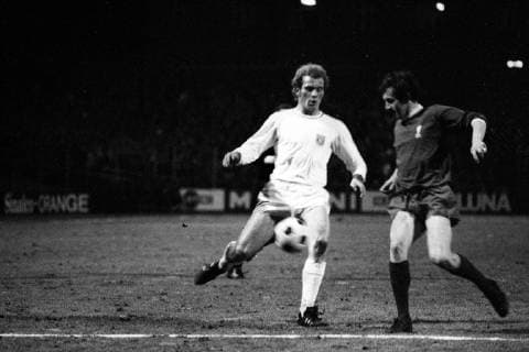 Uli Hoeneß (FC Bayern München) im Spiel gegen den FC Liverpool