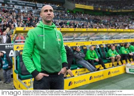 Moenchengladbach Trainer Andre Schubert (Borussia Moenchengladbach) vor der Ersatzbank mit Sportlicher Leiter Max Eberl (Borussia Moenchengladbach) Borussia Moenchengladbach vs FC Ingolstadt, Fussball, 1. Bundesliga, 07.11.2015, Copyright: Schülerx xEibner-Pressefoto EP_jse