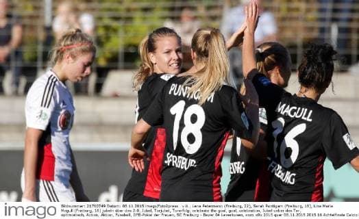 v.li.: Lena Petermann (Freiburg, 22), Sarah Puntigam (Freiburg, 18), Lina Maria Magull (Freiburg, 16) jubeln über das 2:0, Jubel, Torjubel, Torerfolg, celebrate the goal, goal, celebration, Jubel ueber das Tor, optimistisch, Action, Aktion, Fussball, DFB-Pokal der Frauen, SC Freiburg - Bayer 04 Leverkusen, xozx