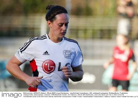 Lisa Schwab (Leverkusen, 19), enttäuscht schauend, Enttäuschung, Frustration, disappointed, pessimistisch, Fussball, DFB-Pokal der Frauen, SC Freiburg - Bayer 04 Leverkusen, xozx