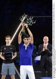 Novak Djokovic (SRB) mit Trophäe TENNIS : BNP PARIBAS Masters - Finale - Paris - 08 11 2015 JBAutissier Panoramic 