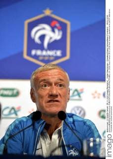 Didier Deschamps - Pressekonferenz Nationalteam Frankreich - 09 11 2015 AnthonyBIBARD FEP Panoramic 