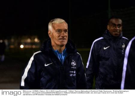 Fußball, Training Nationalteam Frankreich Didier Deschamps - Training Nationalteam Frankreich - 09 11 2015 AnthonyBIBARD FEP Panoramic 