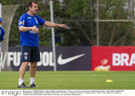Treino da Sele??o no Corinthians SAO PAULO, Brazil - 09 11 2015: SELECTION TRAINING IN CORINTHIANS - Dunga for Selection of Training at Corinthians held at CT Joaquim Grava. (Photo: Marco Galv?o FotoArena)  MarcoxGalv?o