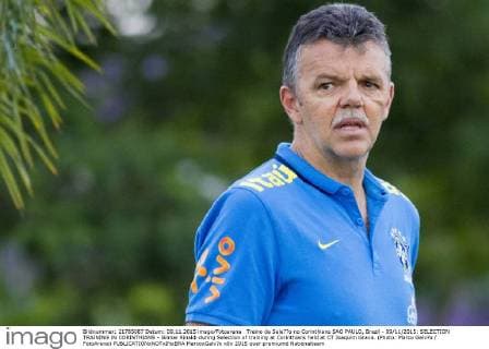 Treino da Sele??o no Corinthians SAO PAULO, Brazil - 09 11 2015: SELECTION TRAINING IN CORINTHIANS - Gilmar Rinaldi during Selection of training at Corinthians held at CT Joaquim Grava. (Photo: Marco Galv?o FotoArena)  MarcoxGalv?o