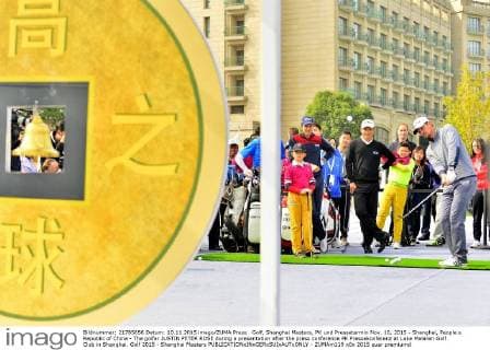 Golf, Shanghai Masters, PK und Pressetermin Nov. 10, 2015 - Shanghai, People s Republic of China - The golfer JUSTIN PETER ROSE during a presentation after the press conference PK Pressekonferenz at Lake Malaren Golf Club in Shanghai. Golf 2015 - Shanghai Masters  - ZUMAm119