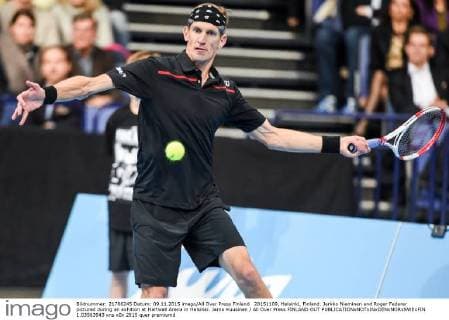 20151109, Helsinki, Finland. Jarkko Nieminen and Roger Federer pictured during an exhition at Hartwall Arena in Helsinki. Jarno Kuusinen All Over Press FINLAND OUT  1.03563943