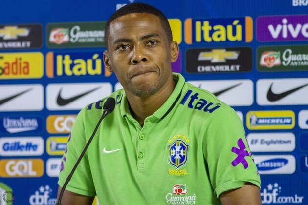 Treino da Sele??o Brasileira Principal SAO PAULO, Brazil - 11 11 2015: BRAZILIAN SELECTION TRAINING HOME - press conference PK Pressekonferenz the wheel Elias national team Nationalteam during the training held at the Main. (Photo: Marco Galv?o FotoArena)  MarcoxGalv?o