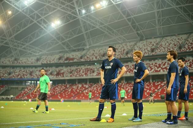 (L-R) Maya Yoshida, Genki Haraguchi, Shinji Okazaki, Takumi Minamino (JPN), NOVEMBER 11, 2015 - Football Soccer : FIFA World Cup WM Weltmeisterschaft Fussball Russia 2018 Asian Qualifier Second Round, training session prior to the Group E match between Singapore - Japan at the national stadium, in Singapore. Noxthirdxpartyxsales  (umqh000414)