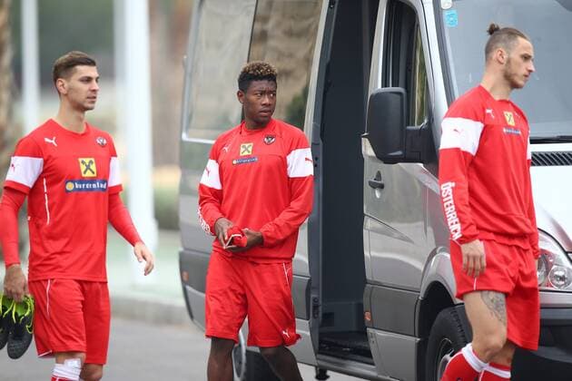 Fußball, Nationalteam Österreich Training SOCCER - AUT, friendly match, preview ALICANTE,12.NOV.15 - SOCCER - OEFB international match, training team AUT. Image shows Aleksandar Dragovic, David Alaba and Marko Arnautovic (AUT). GEPAxpictures xChristianxOrt
