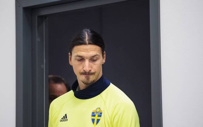 Fußball, Nationalteam Schweden Training und PK Zlatan Ibrahimovic - Stockholm, Pressekonferenz Nationalteam Schweden.  Copyright: JOELxMARKLUND BB151112JM040