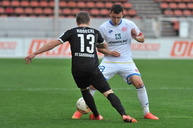 12.11.2015, xtkx, Fussball Testspiel, FSV Mainz 05 - SV Sandhausen v.l. Jakub Kosecki (SV Sandhausen) , Todor Nedelev (Mainz 05) ,