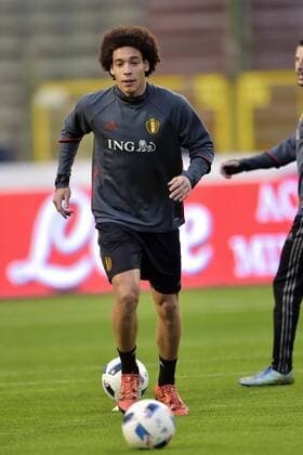 Fußball, Training Nationalteam Belgien Witsel Axel midfielder of Belgium in action FOOTBALL : Entrainement Equipe Belgique - Bruxelles - 12 11 2015 PhotoNews Panoramic 