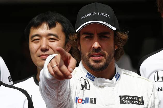 Motorsports: FIA Formula One World Championship WM Weltmeisterschaft 2015, Grand Prix of Brazil, 14 Fernando Alonso (ESP, McLaren Honda), xHOCHxZWEIx