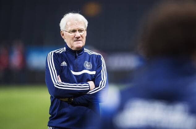 Fußball, Nationalteam Dänemark Training 151113 Förbundskapten Morten Olsen under Danmarks fotbollslandslags träning den 13 november 2015 i Stockholm.  Copyright: JOELxMARKLUND BB151113JM085