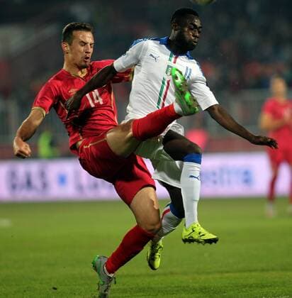 13.11.2015 Novi Sad(Serbia) Serbia-Italy U21 U 21 European qualify men s football Vukasin Jovanovic(L) Serbia and Kingsley Boateng (r) Italy : 