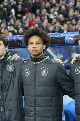 Leroy Sane (D) singt nicht bei der Nationalhymne - Frankreich vs. Deutschland, EM-Qualifikation, Stade de France