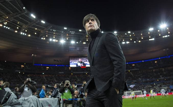 Paris St. Denis, 13.11.2015, Stade de France Trainer Joachim Löw (Deutschland) Frankreich - Deutschland mm