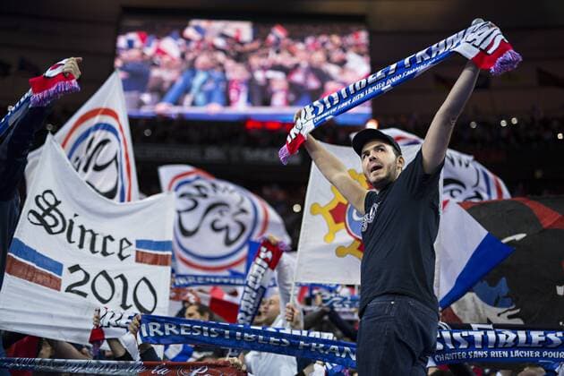 Paris St. Denis, 13.11.2015, Stade de France Frankreich Fan Frankreich - Deutschland mm