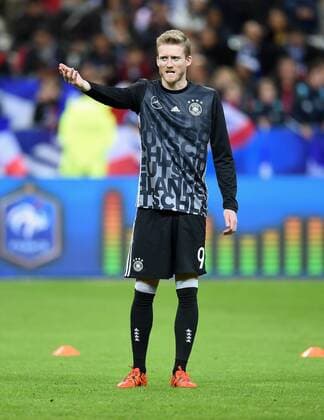 FUSSBALL INTERNATIONAL SAISON 2015 2016 TESTSPIEL Frankreich - Deutschland 13.11.2015 Andre Schuerrle (Deutschland) gibt Anweisungen 