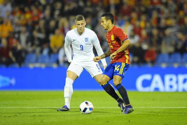 Barkley, Thiago during the preseason friendly match between Spain and England in Rico Perez stadium, Alicante, SPAIN. 2015 November 13. (Photo: Jose Breton) 