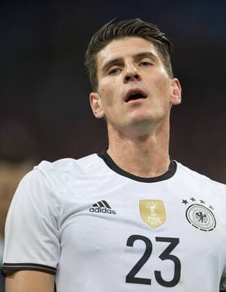 13. November 2015: Paris, Fussball Testspiel: Frankreich - Deutschland: Mario Gomez (Deutschland).
