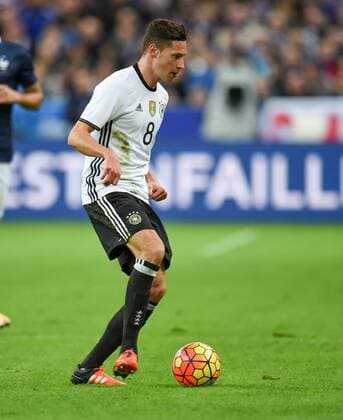 FUSSBALL INTERNATIONAL SAISON 2015 2016 TESTSPIEL Frankreich - Deutschland 13.11.2015 Julian Draxler (Deutschland) am Ball 