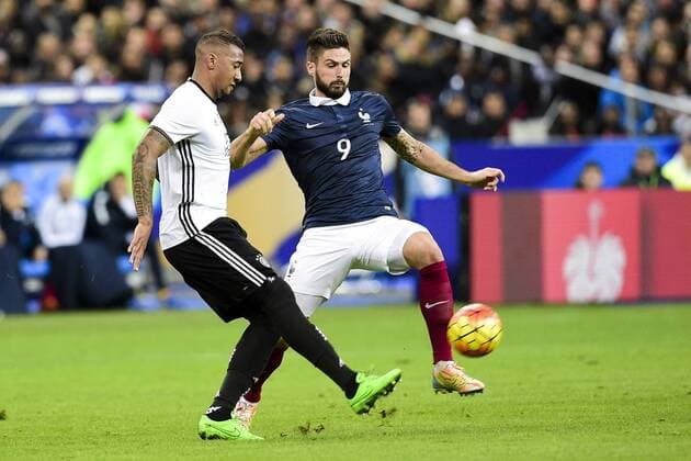 Olivier Giroud (Fra) vs Jerome Boateng (All) - Fussball, Länderspiel Nationalteam, Testspiel, Frankreich vs. Deutschland - 13 11 2015 JBAutissier Panoramic 