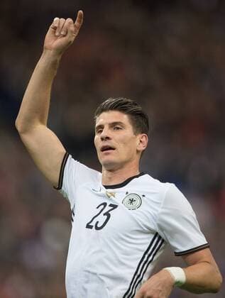 13. November 2015: Paris, Fussball Testspiel: Frankreich - Deutschland: Mario Gomez (Deutschland).