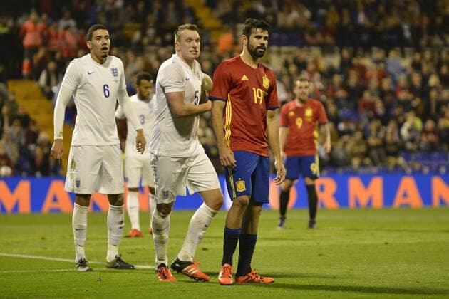 Smalling, Jones,Diego Costa during the preseason friendly match between Spain and England in Rico Perez stadium, Alicante, SPAIN. 2015 November 13. (Photo: Jose Breton) 