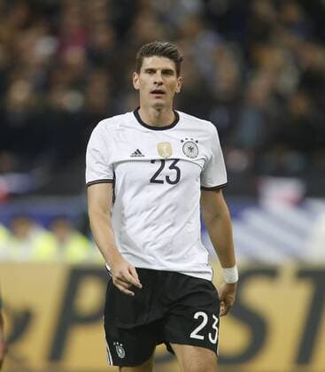 Mario Gomez (GER) . Frankreich-Deutschland . Fussball-Länderspiel 2015, Freundschaftsspiel . Paris, FRA, 13.11.2015 ,